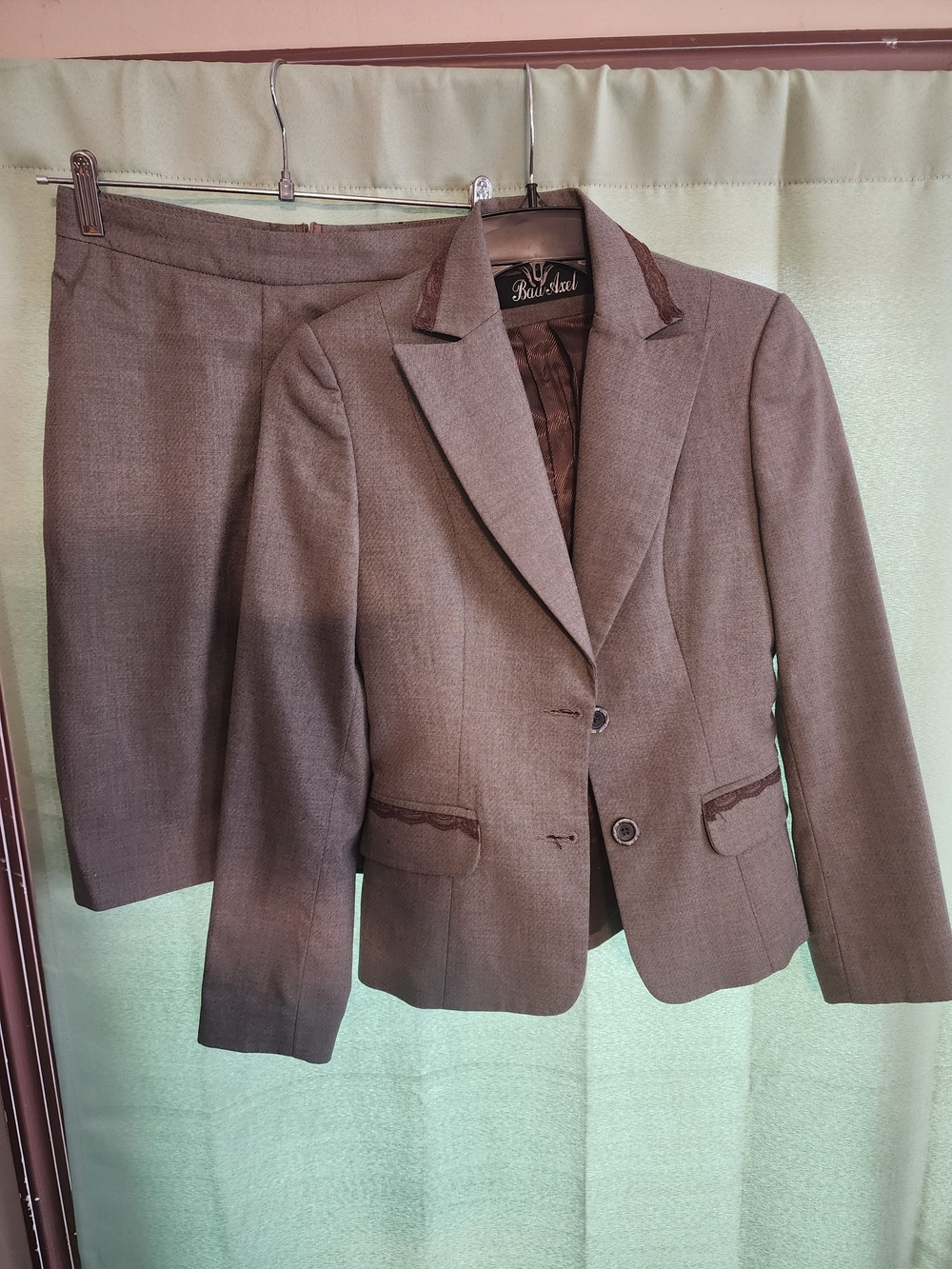 Vintage Womens Blazer And Skirt Set